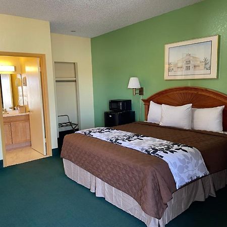 Relax Inn Dilley Екстер'єр фото